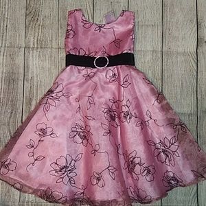 Girls dress